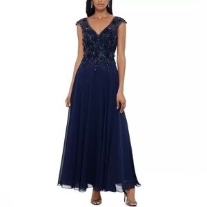 XSCAPE Embellished-Bodice V-neck Chiffon Gown in Navy Blue Size 4P